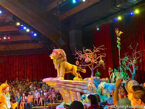 How Long is the Lion King Show at Animal Kingdom: A Journey Through Time and Imagination